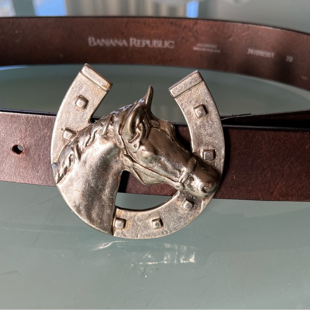 Banana Republic Leather Belt Horse Buckle size 30 made in England - Unused